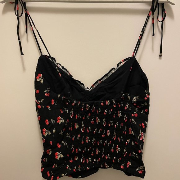 Abercrombie & Fitch Tie-Strap Ruffle Cami - Picture 6 of 8